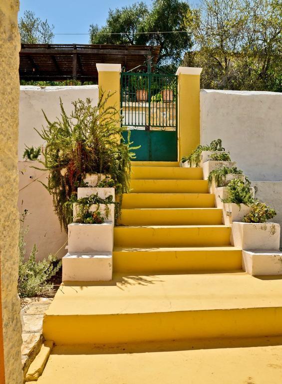 Theano Cottage Gaios Bagian luar foto