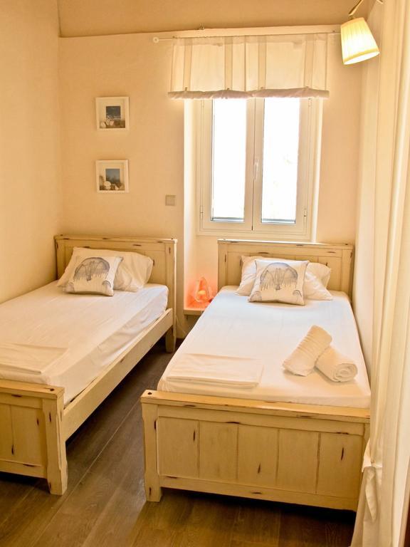 Theano Cottage Gaios Bagian luar foto